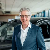 werknemer voor de auto