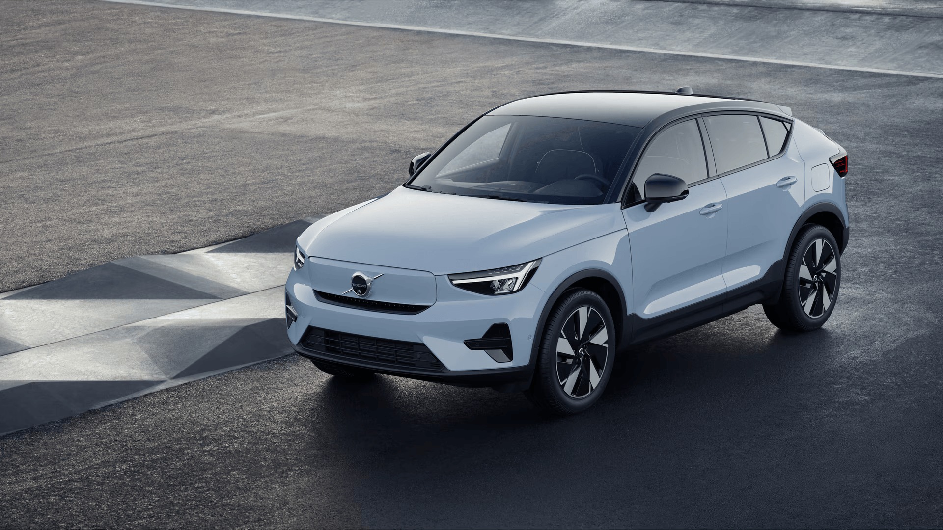 Volvo EC40 Cloud Blue