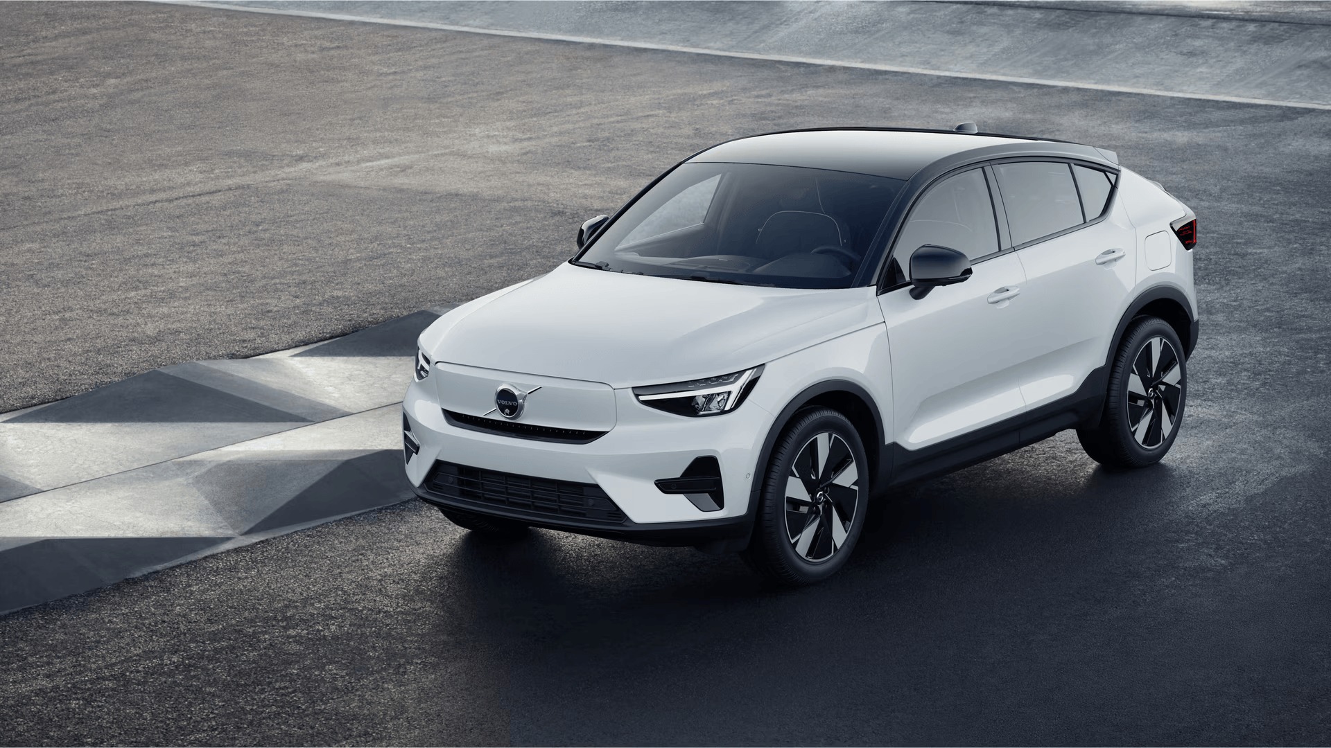 Volvo EC40 Chrystal Blue